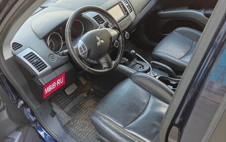 Mitsubishi Outlander III рестайлинг 3, 2011 год, 1 250 000 рублей, 8 фотография