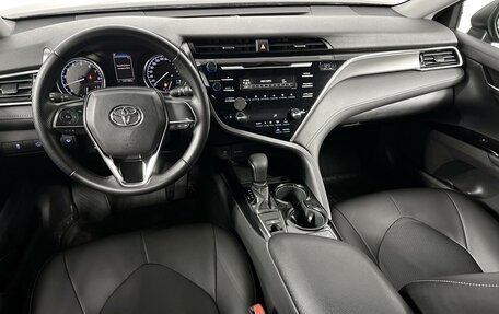 Toyota Camry, 2021 год, 2 299 900 рублей, 6 фотография