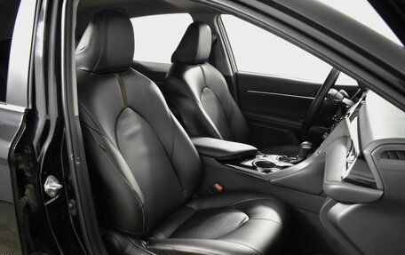 Toyota Camry, 2021 год, 2 299 900 рублей, 8 фотография