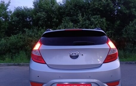 Hyundai Solaris II рестайлинг, 2011 год, 549 000 рублей, 4 фотография