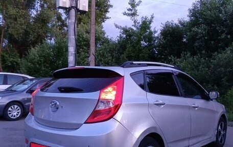 Hyundai Solaris II рестайлинг, 2011 год, 549 000 рублей, 14 фотография