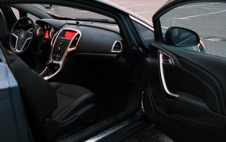 Opel Astra J, 2013 год, 700 000 рублей, 6 фотография