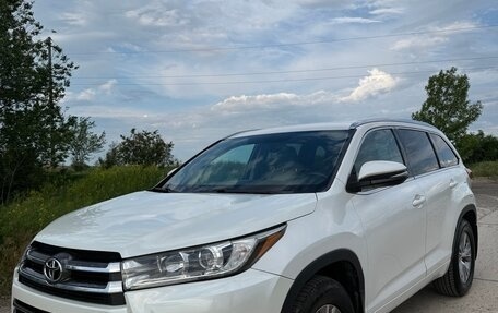 Toyota Highlander III, 2015 год, 2 900 000 рублей, 2 фотография
