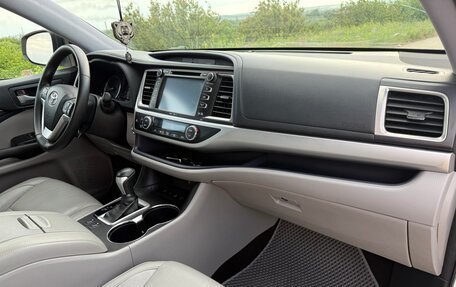 Toyota Highlander III, 2015 год, 2 900 000 рублей, 7 фотография