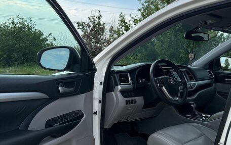 Toyota Highlander III, 2015 год, 2 900 000 рублей, 5 фотография