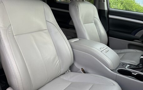 Toyota Highlander III, 2015 год, 2 900 000 рублей, 8 фотография