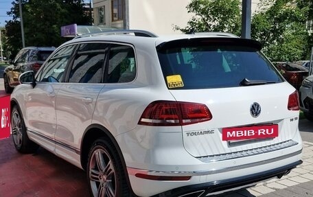 Volkswagen Touareg III, 2016 год, 3 600 000 рублей, 2 фотография