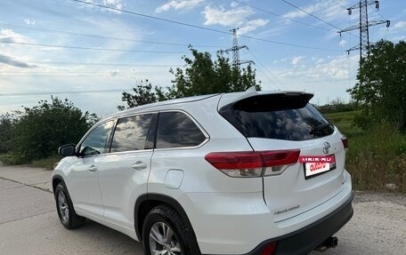 Toyota Highlander III, 2015 год, 2 900 000 рублей, 4 фотография