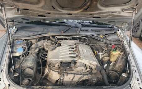 Volkswagen Touareg III, 2005 год, 800 000 рублей, 2 фотография