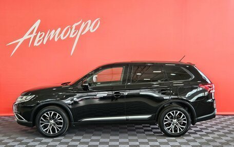 Mitsubishi Outlander III рестайлинг 3, 2015 год, 1 770 000 рублей, 2 фотография