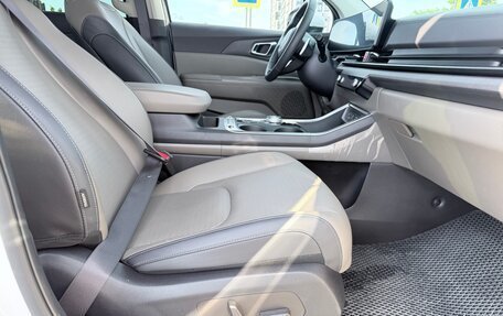 KIA Carnival, 2024 год, 5 810 000 рублей, 20 фотография