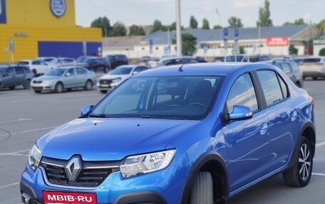 Renault Logan II, 2018 год, 1 200 000 рублей, 1 фотография