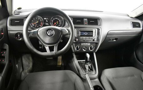 Volkswagen Jetta VI, 2015 год, 845 900 рублей, 6 фотография