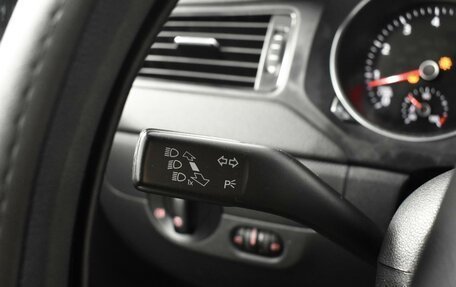 Volkswagen Jetta VI, 2015 год, 845 900 рублей, 13 фотография