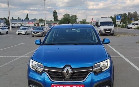 Renault Logan II, 2018 год, 1 200 000 рублей, 2 фотография