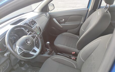 Renault Logan II, 2018 год, 1 200 000 рублей, 15 фотография