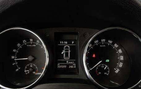 Skoda Yeti I рестайлинг, 2013 год, 799 000 рублей, 13 фотография