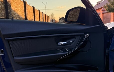 BMW 3 серия, 2017 год, 2 430 000 рублей, 19 фотография