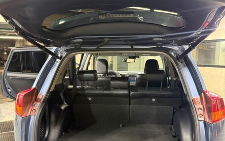 Toyota RAV4, 2013 год, 1 890 000 рублей, 9 фотография