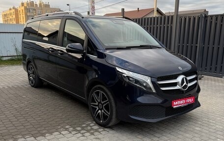 Mercedes-Benz V-Класс, 2021 год, 5 850 000 рублей, 1 фотография