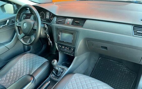 Skoda Rapid I, 2013 год, 949 000 рублей, 10 фотография