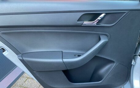 Skoda Rapid I, 2013 год, 949 000 рублей, 12 фотография