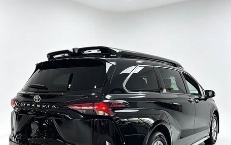 Toyota Sienna, 2026 год, 7 980 000 рублей, 4 фотография