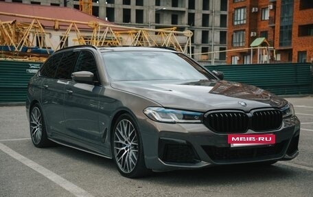 BMW 5 серия, 2022 год, 6 900 000 рублей, 3 фотография
