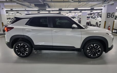 Chevrolet TrailBlazer, 2022 год, 1 180 000 рублей, 3 фотография