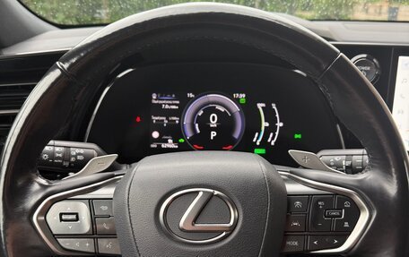 Lexus RX IV рестайлинг, 2023 год, 8 900 000 рублей, 19 фотография