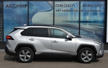 Toyota RAV4, 2021 год, 2 945 000 рублей, 4 фотография