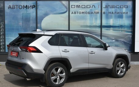 Toyota RAV4, 2021 год, 2 945 000 рублей, 5 фотография