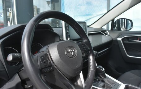 Toyota RAV4, 2021 год, 2 945 000 рублей, 15 фотография