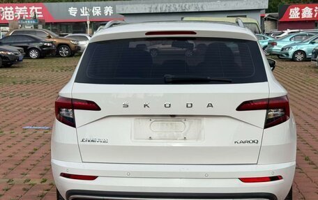 Skoda Karoq I, 2022 год, 1 825 000 рублей, 5 фотография