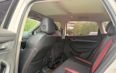 Skoda Karoq I, 2022 год, 1 825 000 рублей, 11 фотография
