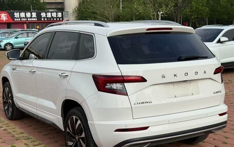 Skoda Karoq I, 2022 год, 1 825 000 рублей, 6 фотография