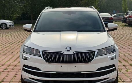 Skoda Karoq I, 2022 год, 1 825 000 рублей, 2 фотография