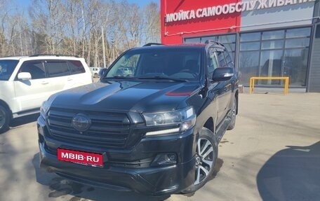 Toyota Land Cruiser 200, 2016 год, 5 450 000 рублей, 1 фотография