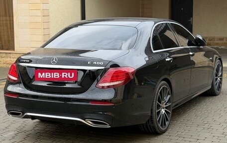 Mercedes-Benz E-Класс, 2018 год, 2 950 000 рублей, 3 фотография