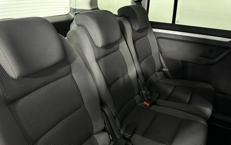 Volkswagen Touran III, 2011 год, 1 200 000 рублей, 15 фотография