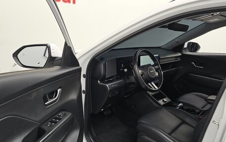 Hyundai Kona, 2023 год, 2 005 000 рублей, 15 фотография