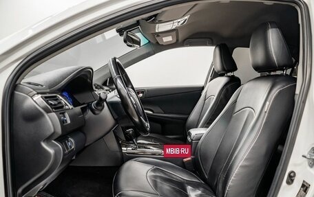 Toyota Camry, 2015 год, 1 700 000 рублей, 6 фотография