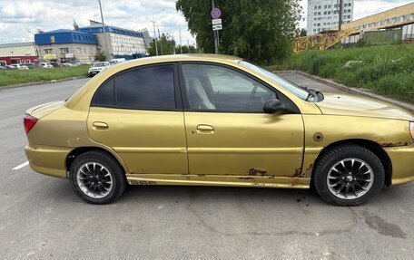 KIA Rio II, 2001 год, 90 000 рублей, 3 фотография