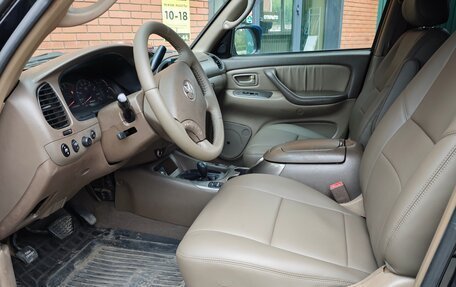 Toyota Sequoia II рестайлинг, 2003 год, 1 780 000 рублей, 9 фотография