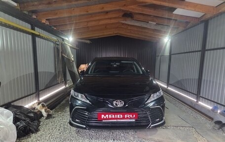 Toyota Camry, 2021 год, 3 270 000 рублей, 8 фотография