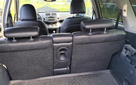 Toyota RAV4, 2008 год, 1 399 999 рублей, 31 фотография