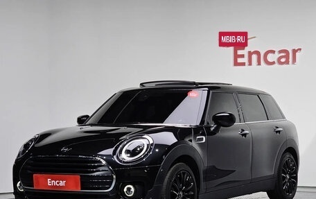 MINI Clubman, 2023 год, 1 750 000 рублей, 2 фотография