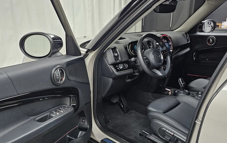 MINI Countryman II (F60), 2023 год, 1 900 000 рублей, 10 фотография