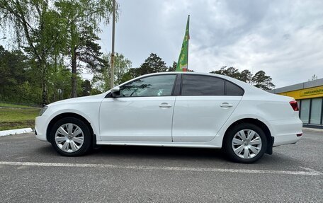 Volkswagen Jetta VI, 2013 год, 980 000 рублей, 2 фотография
