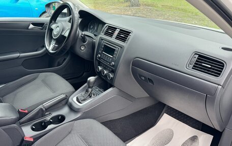 Volkswagen Jetta VI, 2013 год, 980 000 рублей, 16 фотография
